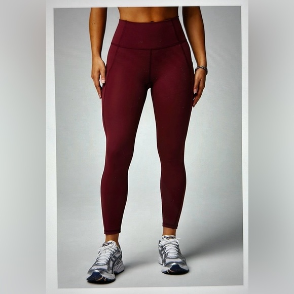 NWT- Fabletics PureLuxe High-Waisted Pocket 7/8 Leggings -MERLOT (24” Inseam) - Picture 8 of 12